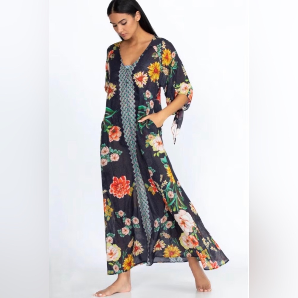 Johnny Was floral long dress 30% silk new without tag and label Size S